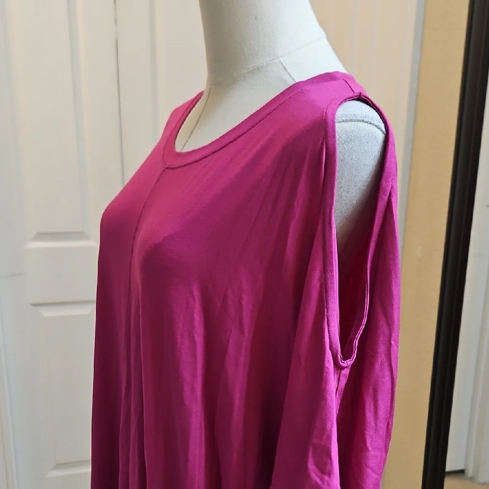 Nally & Millie Magenta Cold Shoulder Draped Dolman Sleeve Tunic Top Size M - Picture 4 of 10